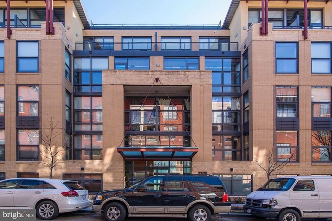 Building Photo - 2301 Champlain St NW