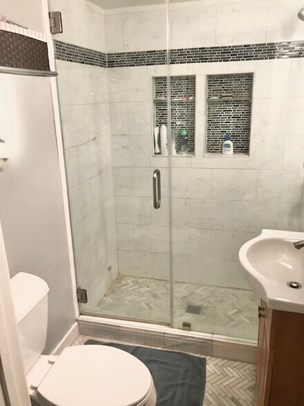 Building Photo - 1305 Euclid St NW