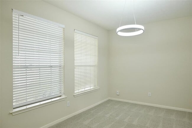 Building Photo - 23902 Spring Way Dr