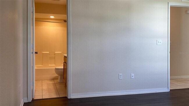 Building Photo - 6944 Rosemont Dr