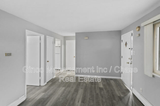 Building Photo - 3011 W 87th St
