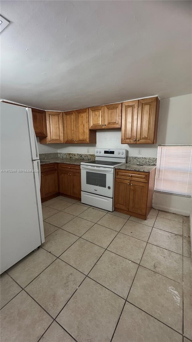 Building Photo - 5158 NW 23rd Ave