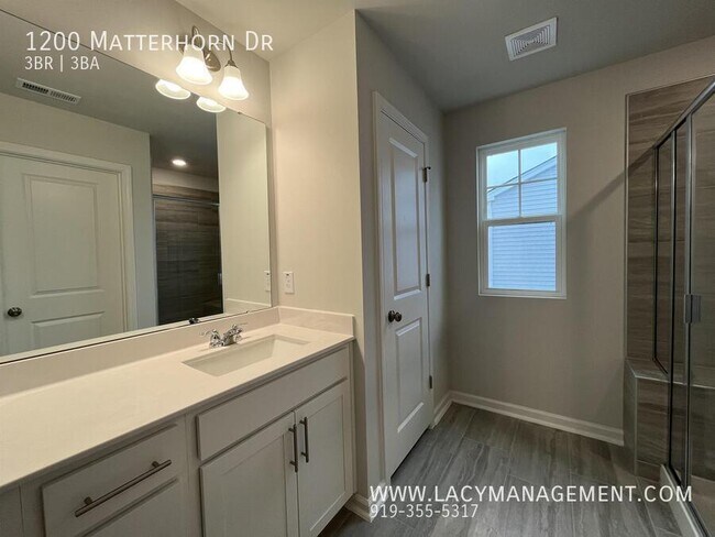 Building Photo - 1200 Matterhorn Dr