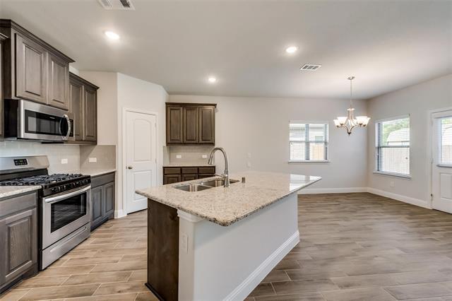 Building Photo - 4008 Gray Wolf Dr