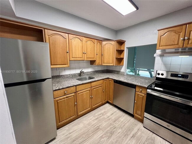 Building Photo - 210 172nd St