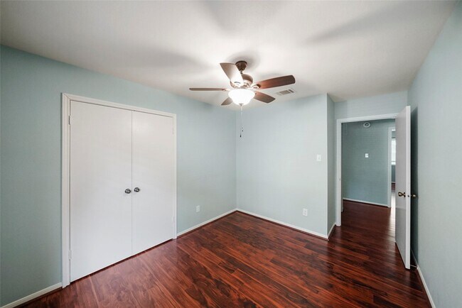 Building Photo - 17206 Park Lodge Dr