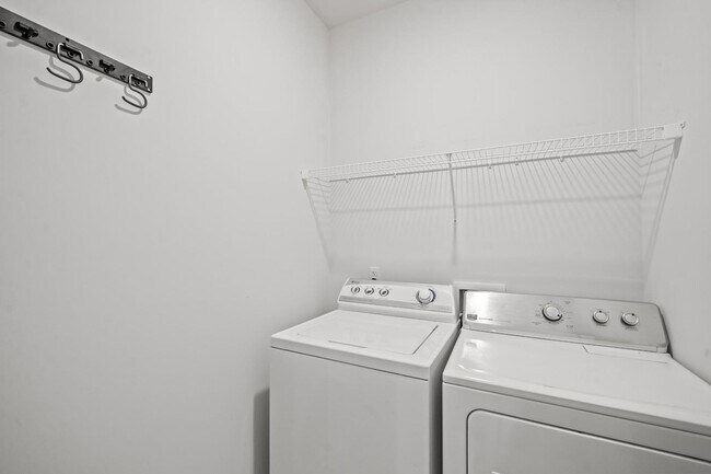 Building Photo - 72 Knotty Ct