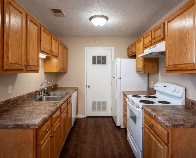 Building Photo - 904 Kasper St