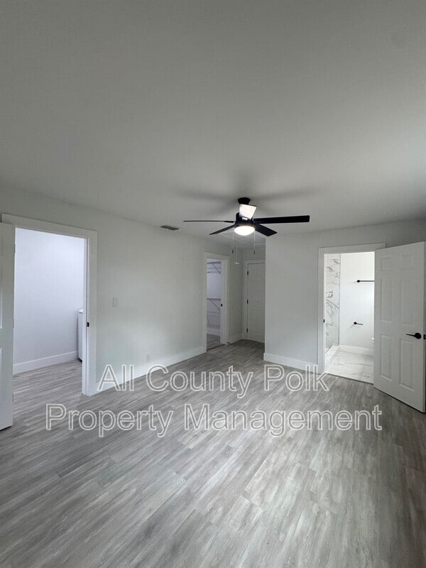 Building Photo - 1441 Dann St
