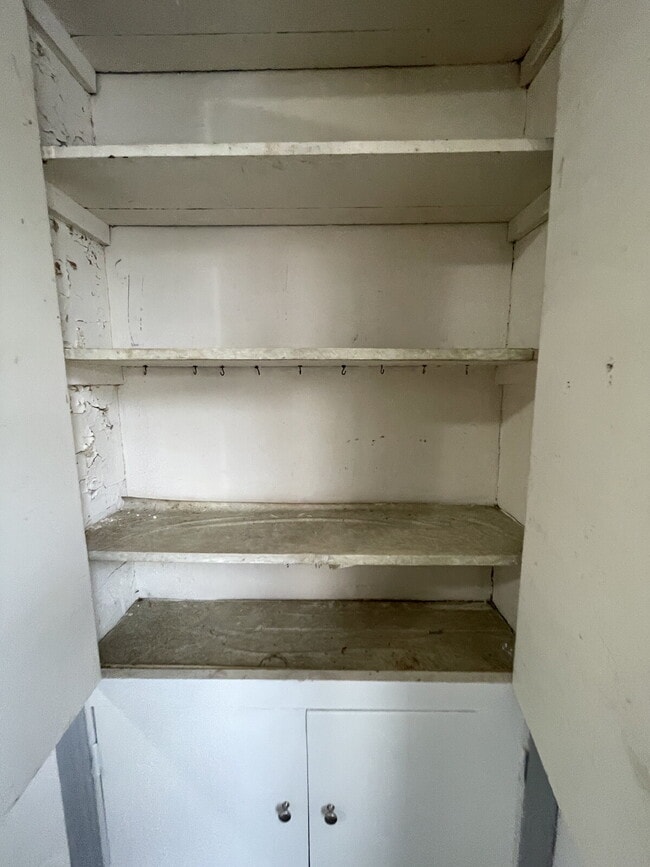 Building Photo - 618 Penn Ave