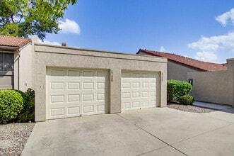 Building Photo - $3,200 - Charming 2-Bedroom + Optional 3rd Bedroom/Office Condo in Desirable Oaks North 55+ Commu...