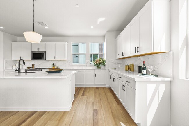 Building Photo - 212 Wakeful Wy