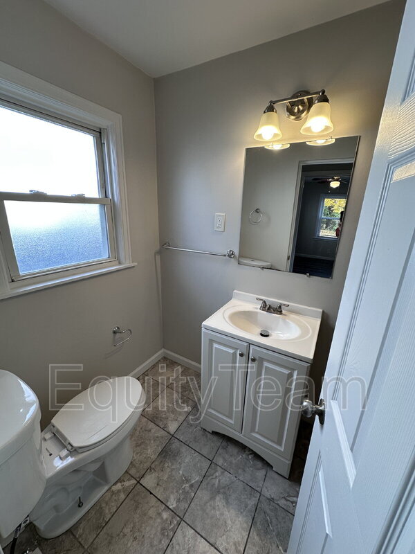 Building Photo - 7005 La Boiteaux Ave