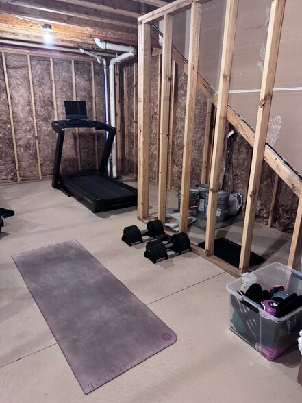 Building Photo - 245 Half Moon Dr