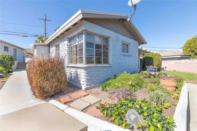 Building Photo - 7710 Valle Vista Dr