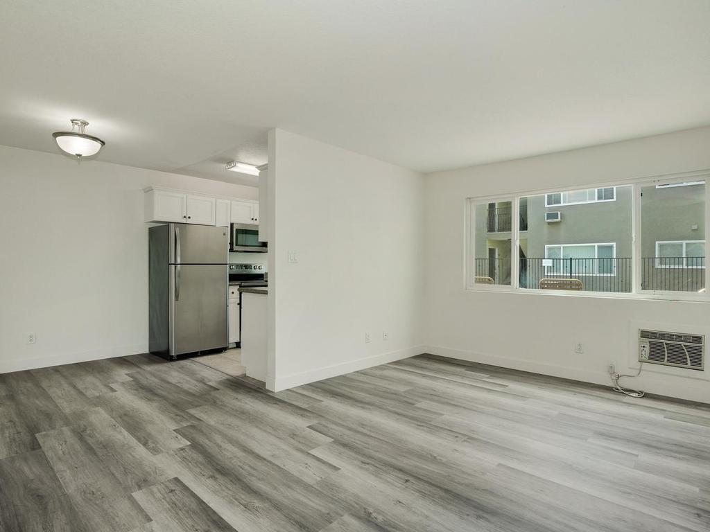 Building Photo - 6602 Beadnell Way