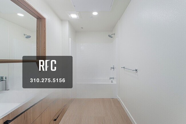 Building Photo - Welcome to the Gramercy