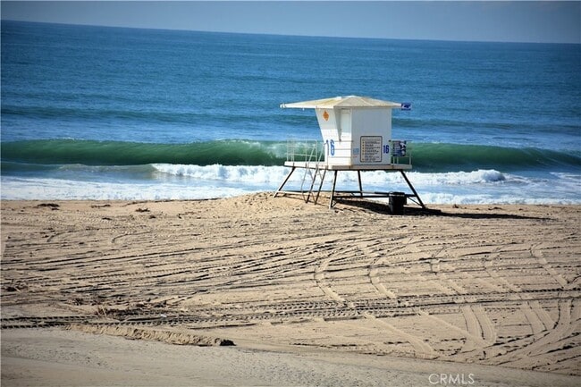 Building Photo - 9872 Kings Canyon Dr