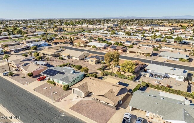 Building Photo - 10602 W Cumberland Dr