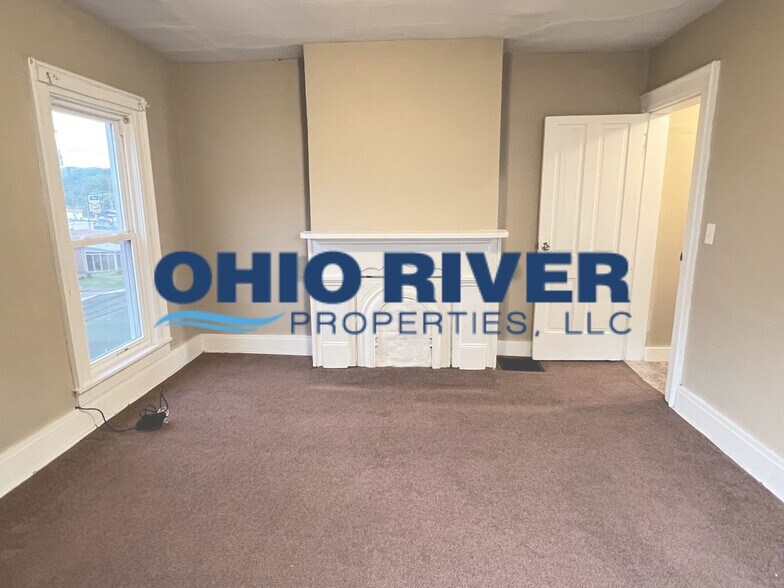 Building Photo - 118 3rd St