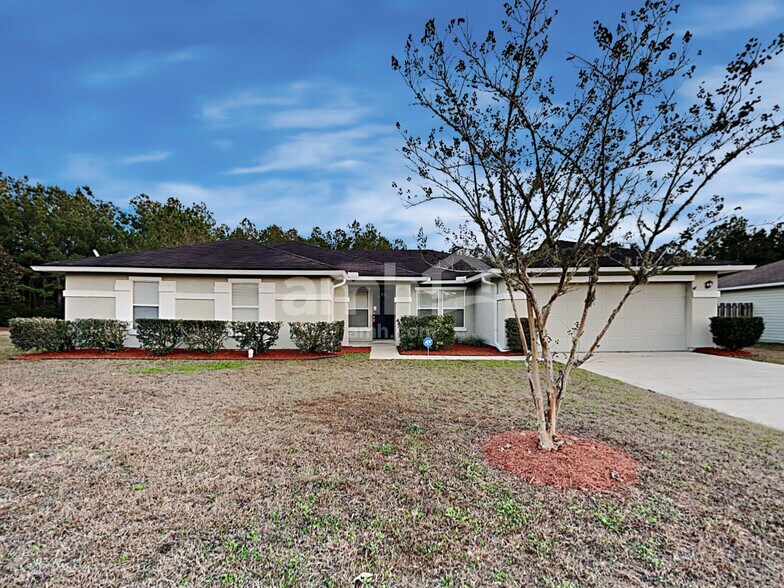 Primary Photo - 86336 Augustus Ave