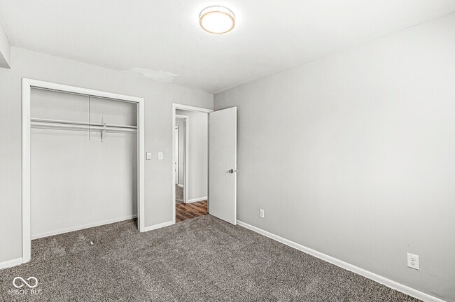Building Photo - 10291 Medallion Dr