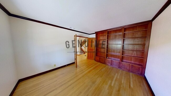 Building Photo - Coming Soon: 2 Story 4Bd 3Ba Eastside Costa Mesa Home