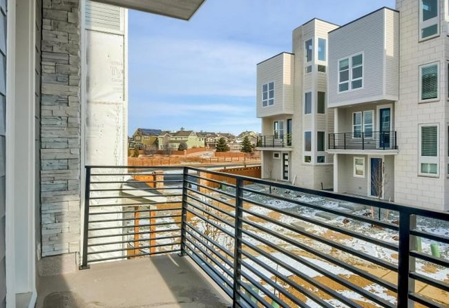 balcony - 20999 E Quincy Dr