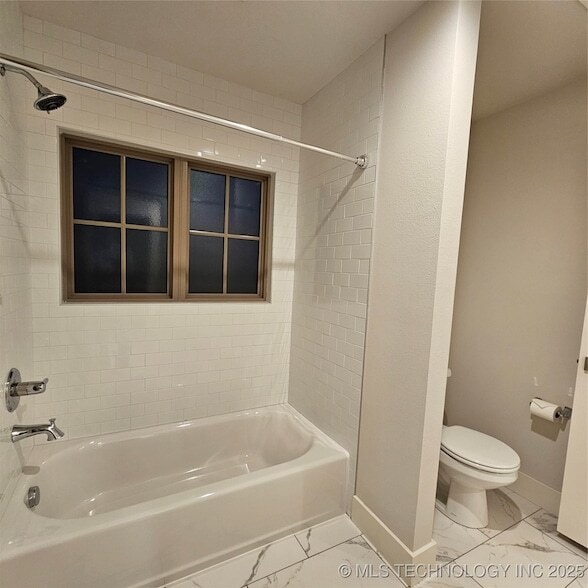 Building Photo - 1040 E 38th St