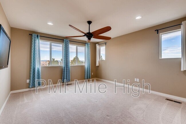 Building Photo - 10057 Quintero St