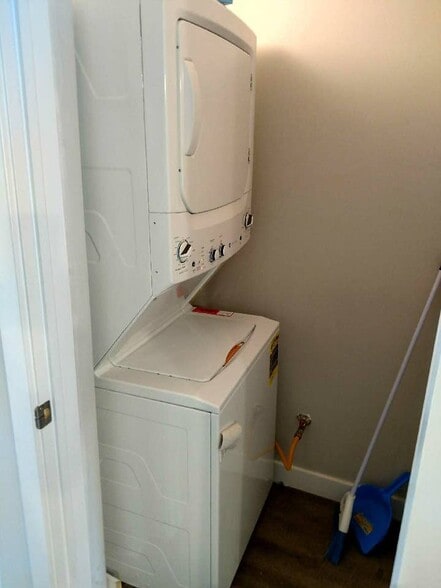 Building Photo - 1611 Federal St