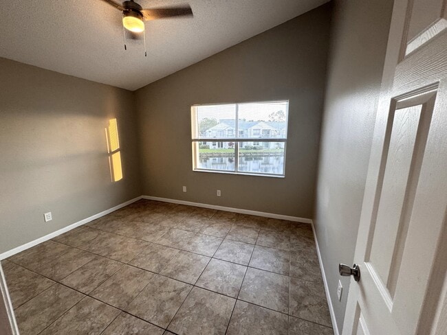 Building Photo - 2544 Woodgate Blvd