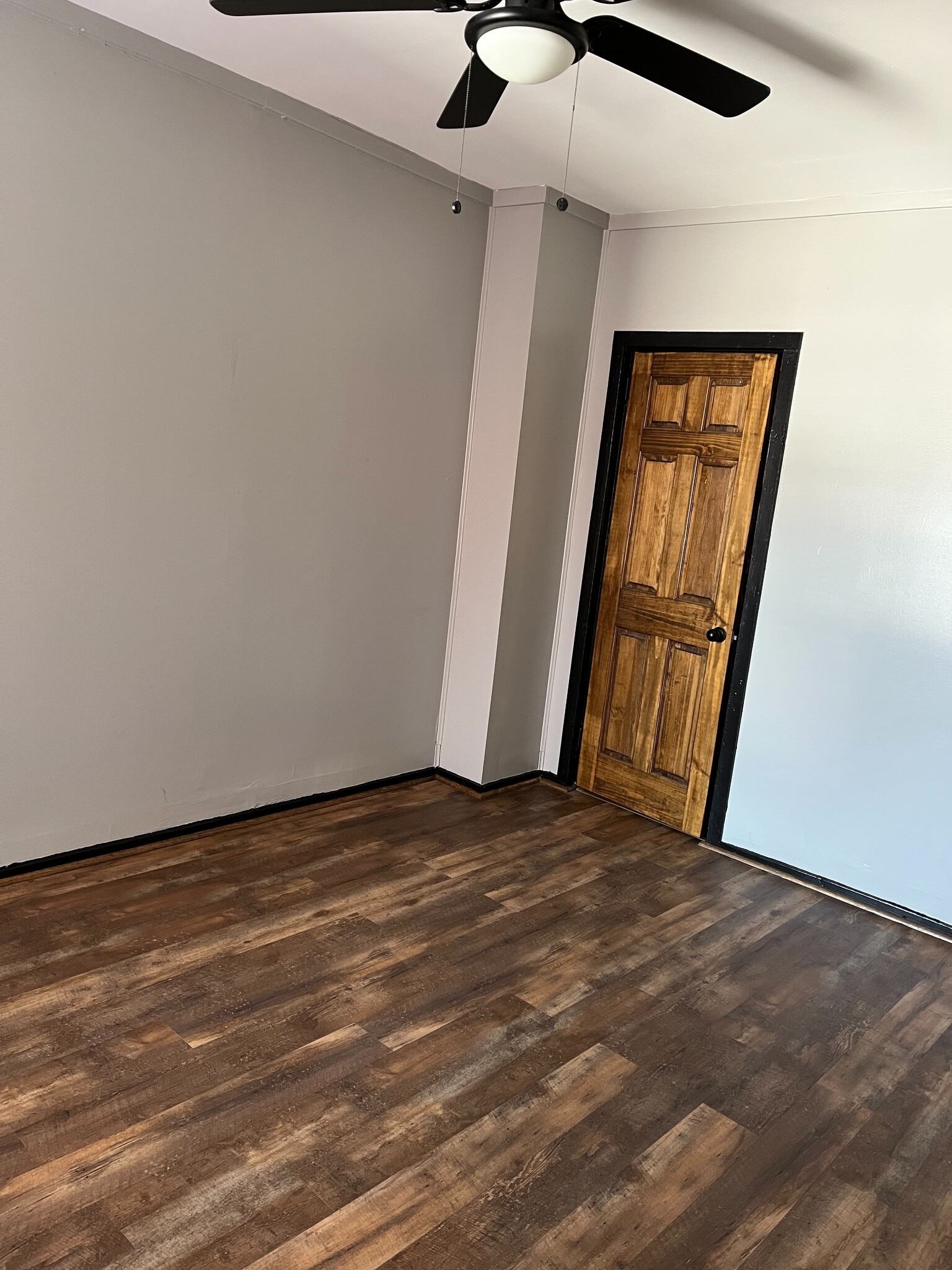bedroom 2 - 638 4th St
