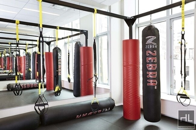 Building Photo - SPRUCE STREET