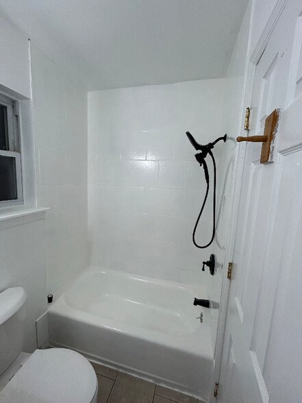 Building Photo - 429 Revere Ave