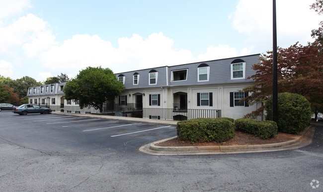 Building Photo - La Carre Apartments
