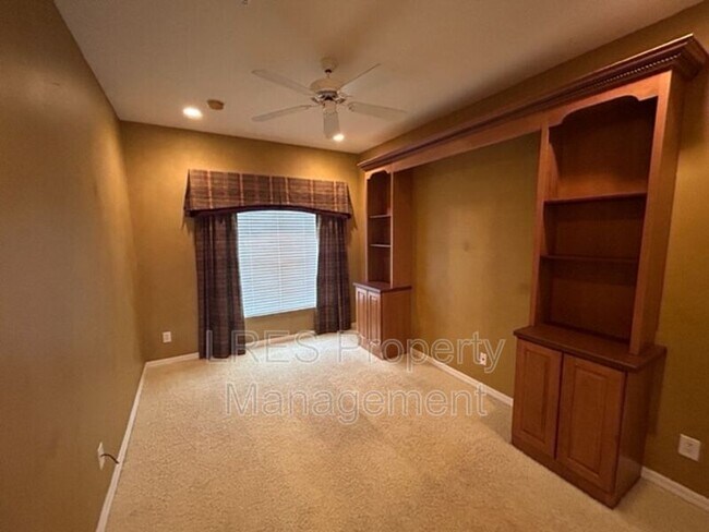 Building Photo - 314 Canyon Stone Cir