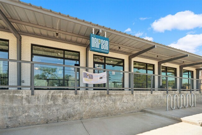 Building Photo - 307 Quitman St