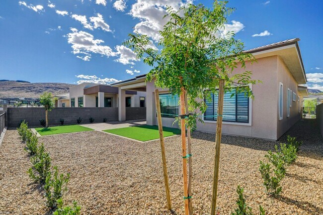 Building Photo - Experience elevated living at Guard Gated ...