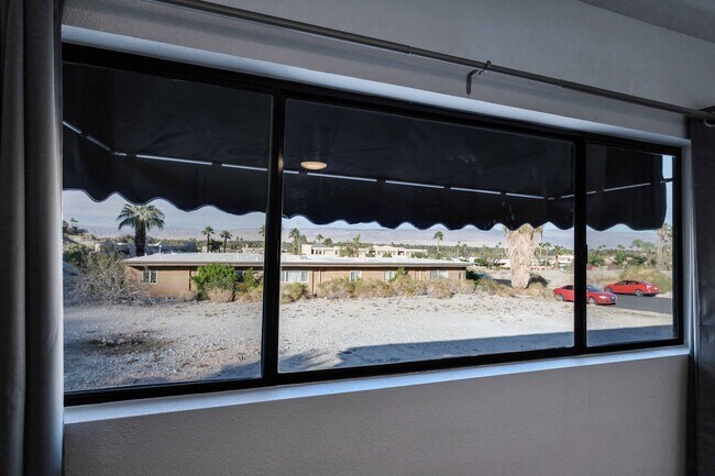 Building Photo - 39955 Estates Rd