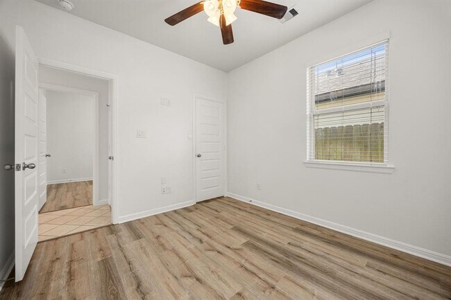 Building Photo - 7930 Tindarey Maple Trace