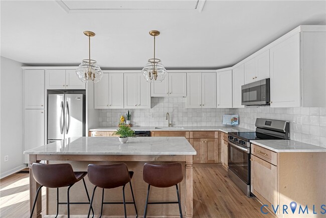 Building Photo - 1342 Avatar Dr