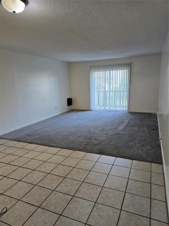 Building Photo - 712 Oakgrove Dr