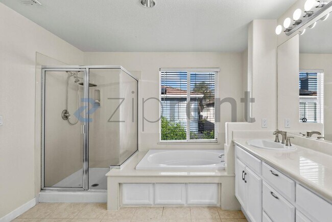 Building Photo - 2960 Stallion Way