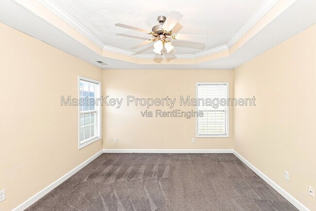 Building Photo - 725 Keystone Park Dr