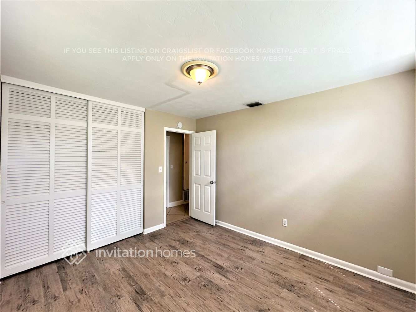 Building Photo - 1324 W Hartley Cir