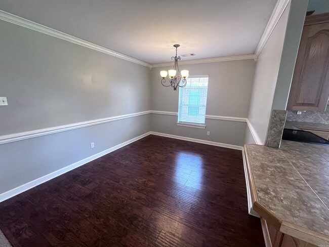 Building Photo - 1808 Airborn Dr