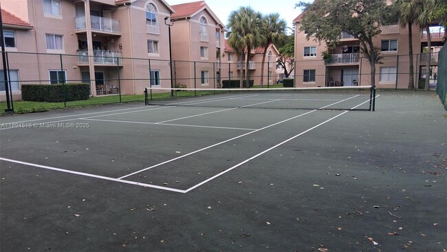 Building Photo - 10420 SW 158th Ct