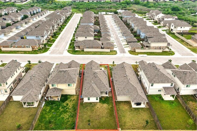 Building Photo - 6403 Principale Dr