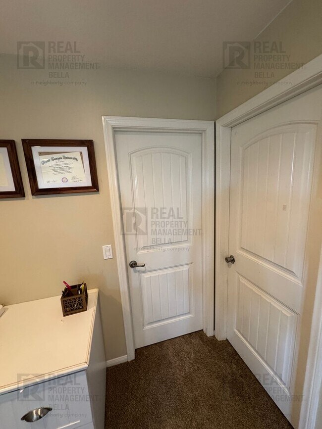 Building Photo - Resort-Style Living in Spencer’s Crossing ...
